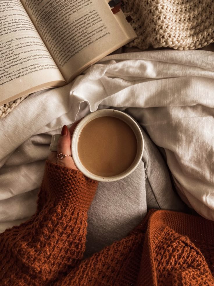 minimalist morning routines for a calm autumn