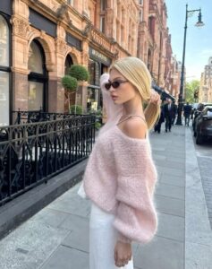 Stockholm Winter Outfits: A Minimalist Guide to Cozy & Chic Style