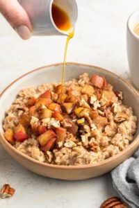 apple cinamon oatmeal