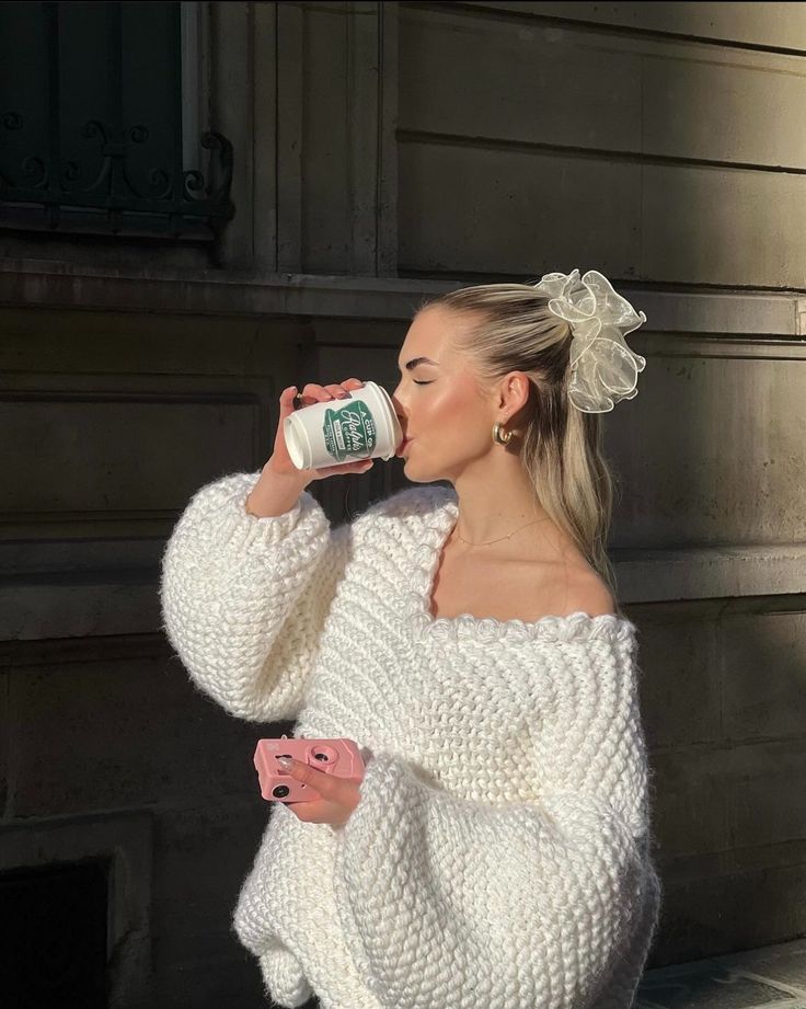 Stockholm Winter Outfits: A Minimalist Guide to Cozy & Chic Style