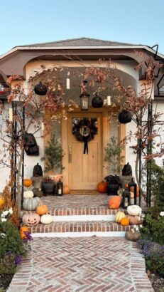 10 Stunning Halloween Porch Ideas for a Cozy & Elegant Fall Home