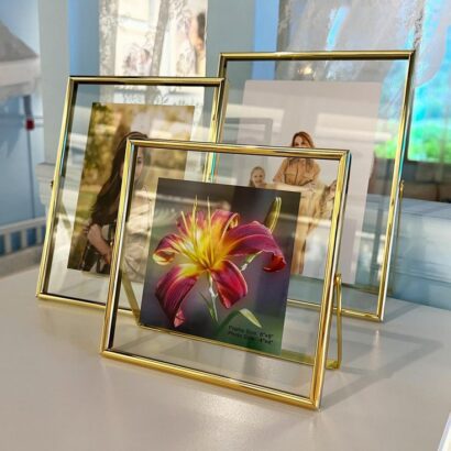 minimalist gold picture frames