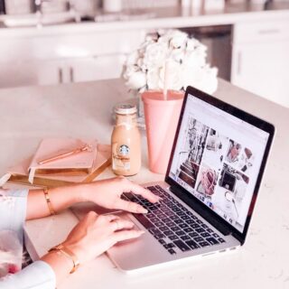 10 Stunning Vintage Chic Living Room Ideas for a Timeless & Elegant Home