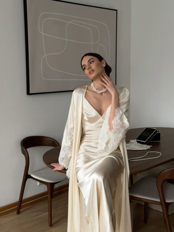 Highly Feminine Women Habits: 20 Powerful & Inspiring Daily Rituals for a More Elegant You