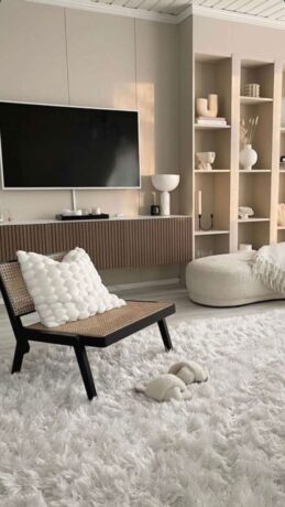 A Calm January Morning Routine: Simple Habits for a Peaceful New Year 